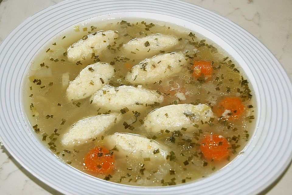 Grießklößchensuppe