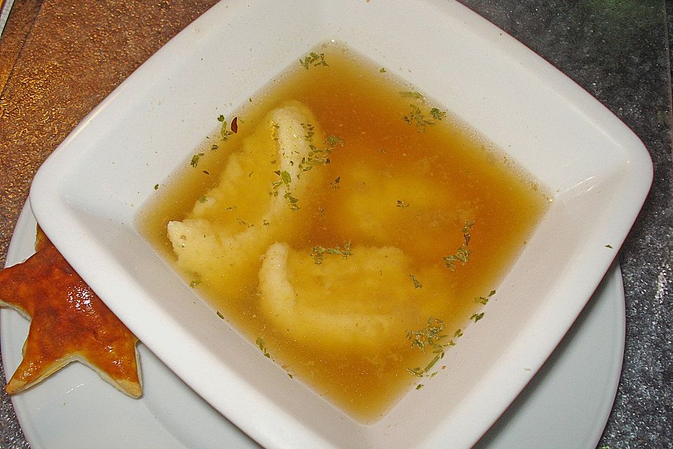 Grießklößchensuppe