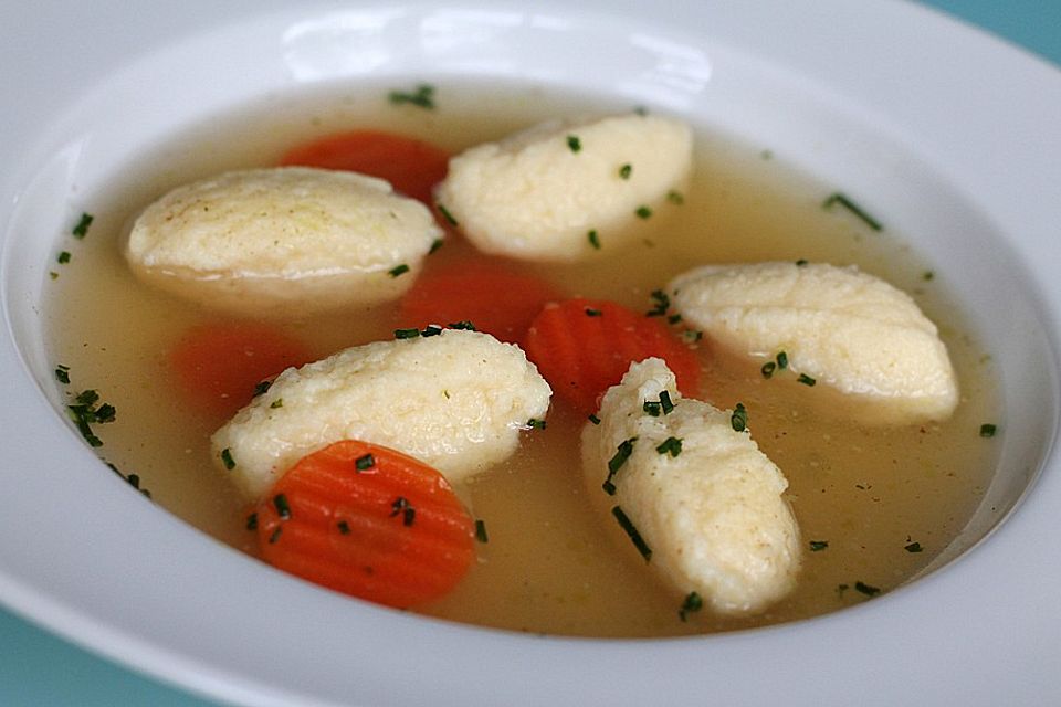 Grießklößchensuppe