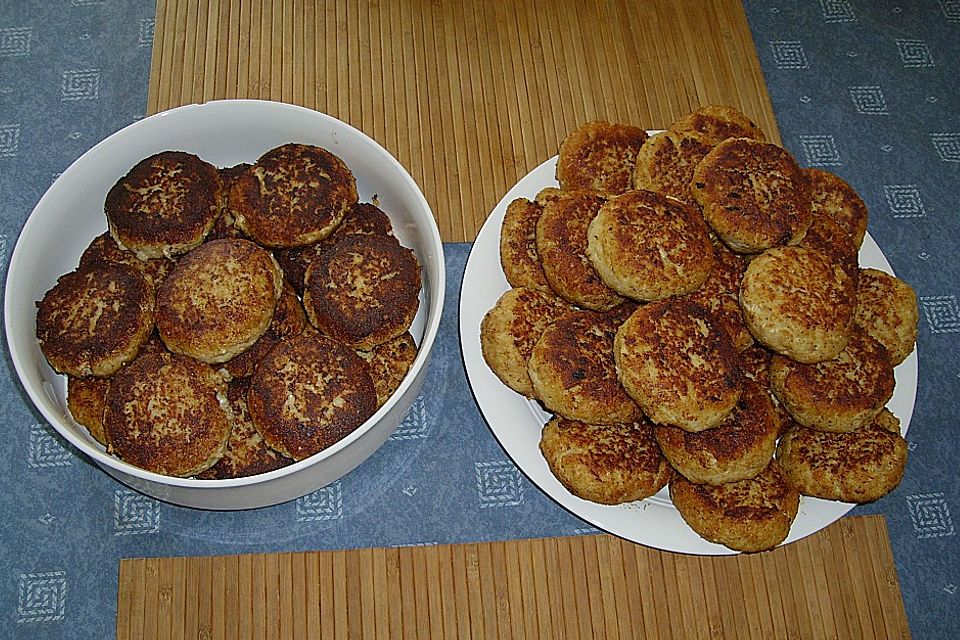 Fischfrikadellen mit Schweinehackfleisch