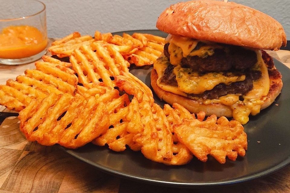 Chili Cheese Burger