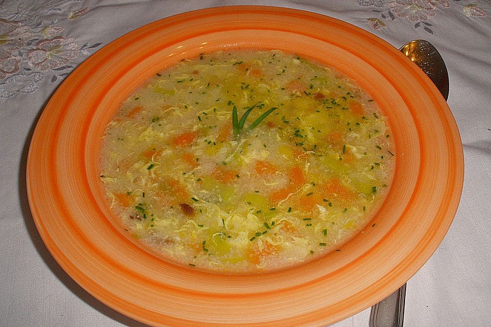 Geröstete Grießsuppe