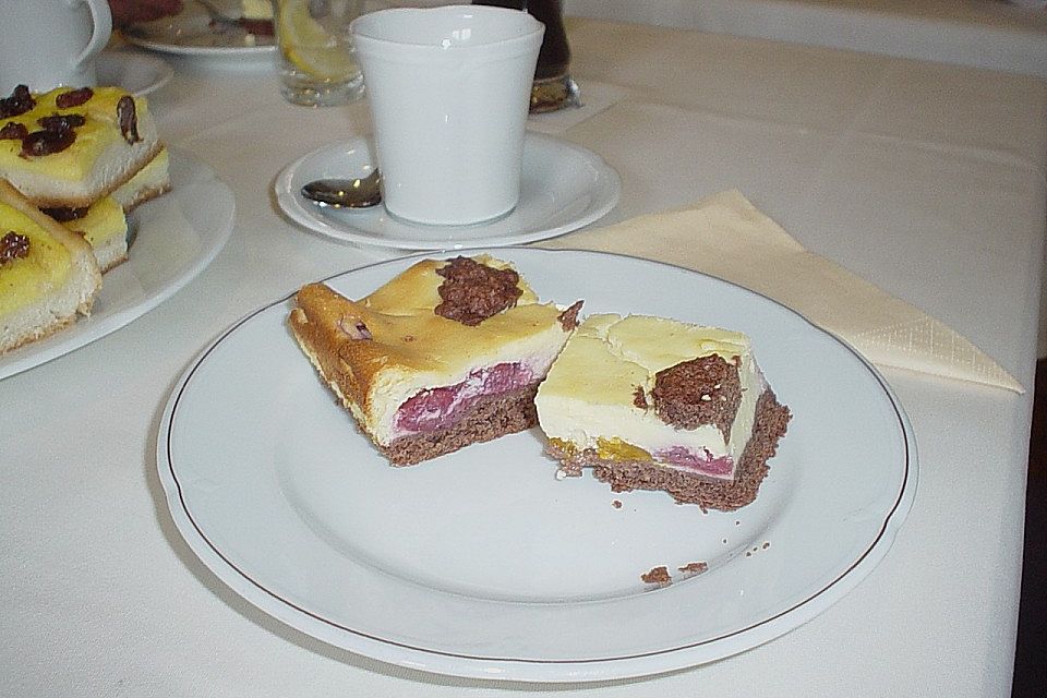 Zupfkuchen mit Kirschen