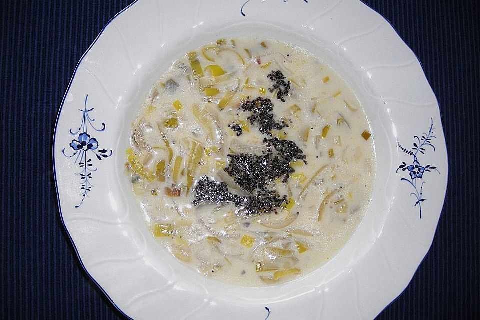 Lauch-Rahmsuppe mit Mohn