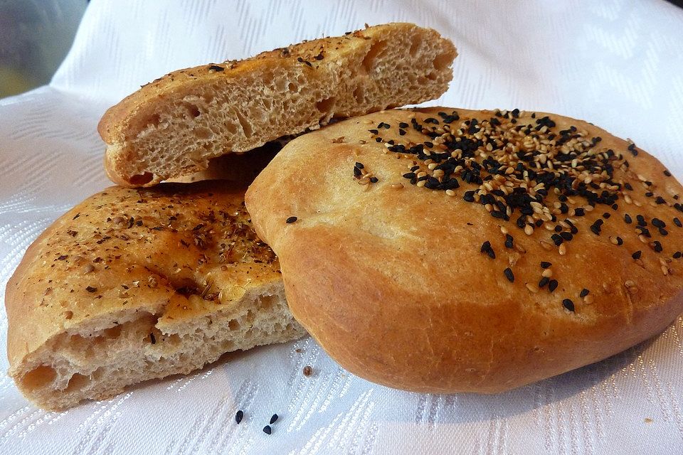 Naan, gesäuertes indisches Brot