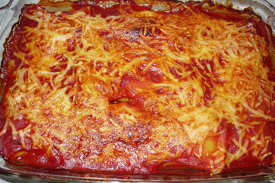 Maultaschen in Tomatensoße