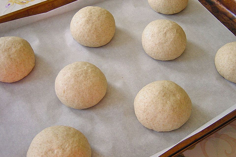 Weizenmischbrötchen