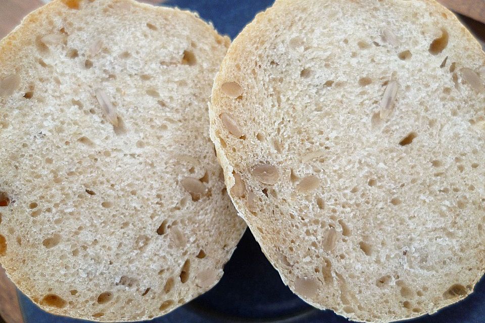 Weizenmischbrötchen