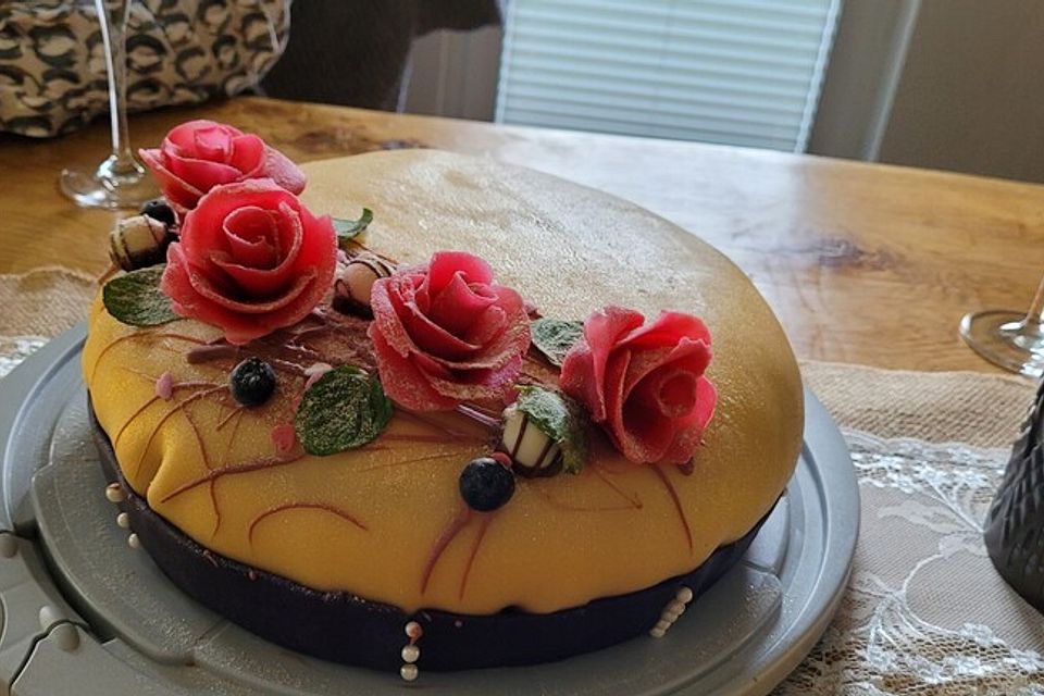 Mohn-Marzipan-Torte