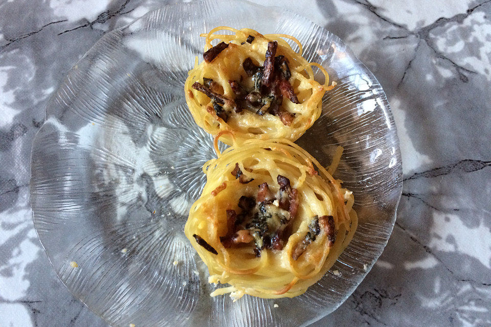 Spaghetti-Carbonara-Muffins