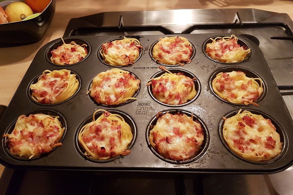 Spaghetti-Carbonara-Muffins