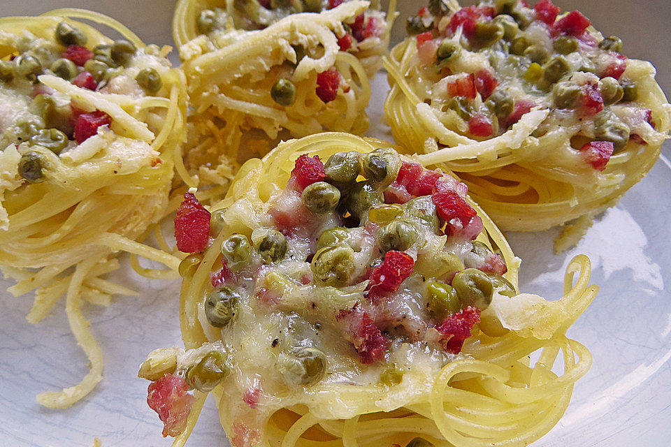 Spaghetti-Carbonara-Muffins