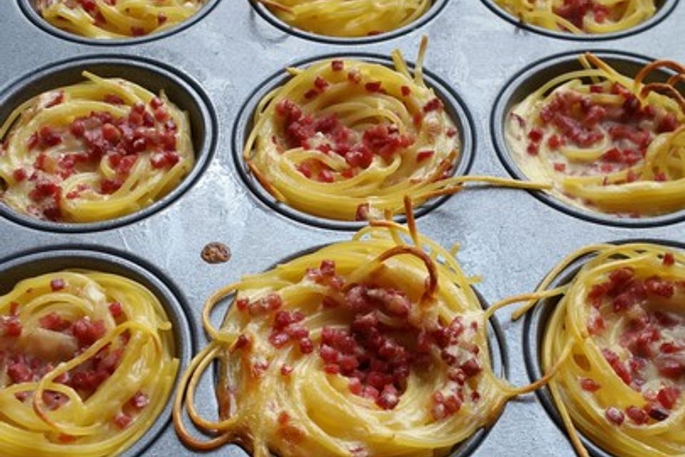 Spaghetti-Carbonara-Muffins