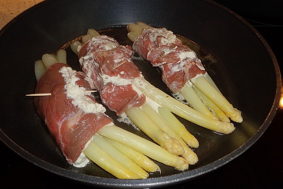 Roastbeef-Spargel Röllchen