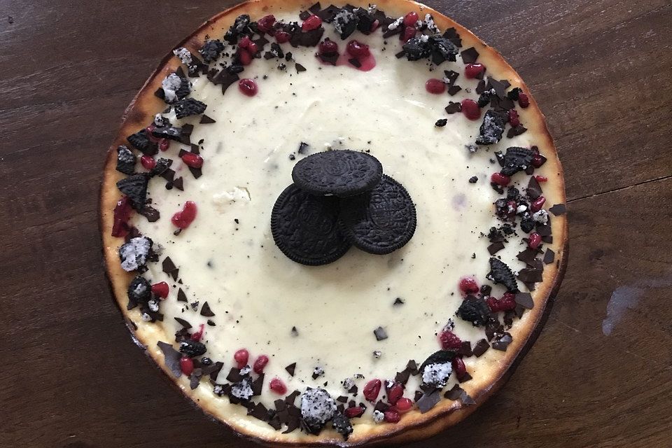 Käsekuchen mit Oreo-Keksboden