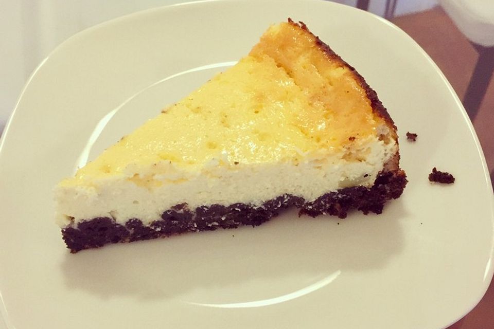 Käsekuchen mit Oreo-Keksboden