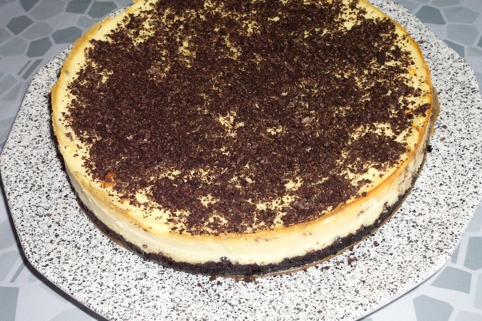 Käsekuchen mit Oreo-Keksboden