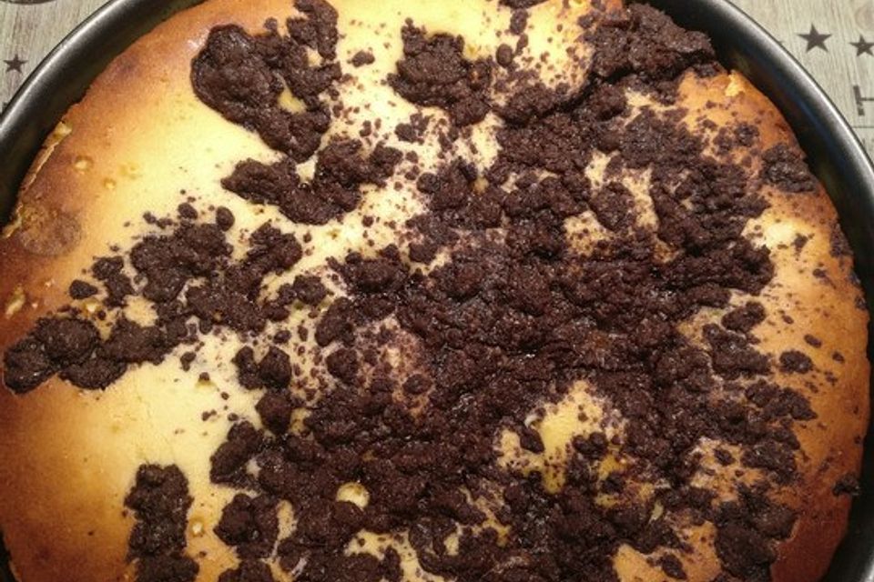 Käsekuchen mit Oreo-Keksboden