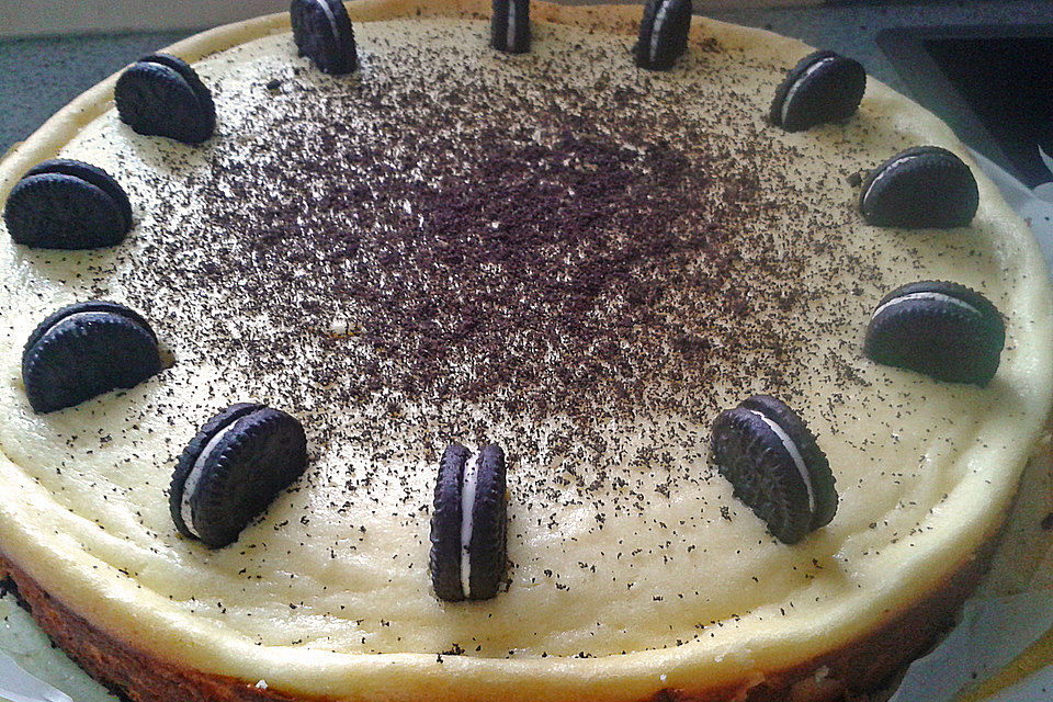 Käsekuchen mit Oreo-Keksboden