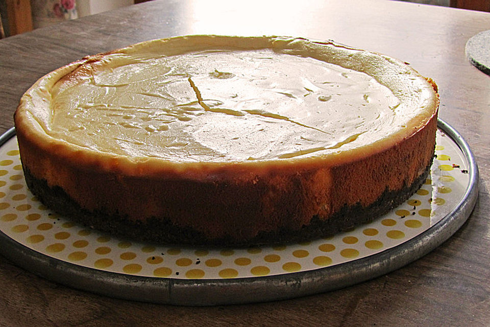 Käsekuchen mit Oreo-Keksboden