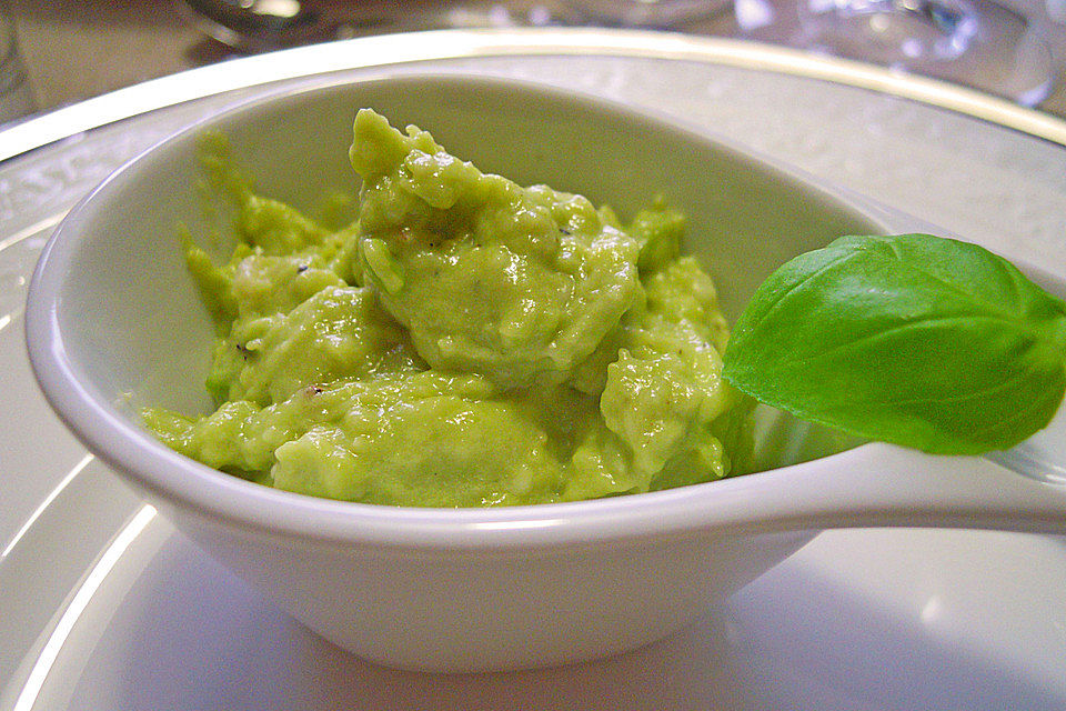 Avocadocreme mit Gorgonzola