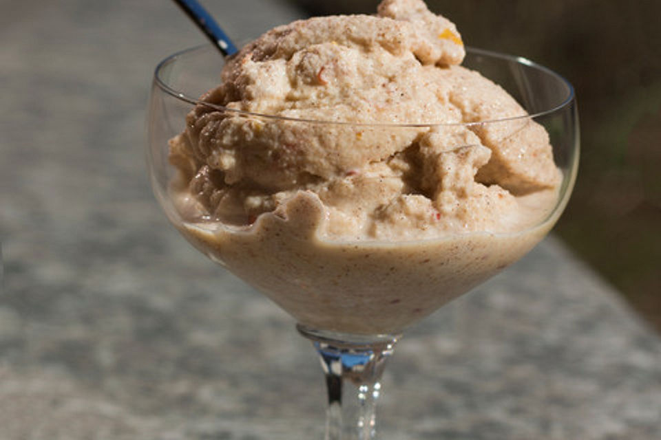 Apfel-Zimt-Sahne-Eis