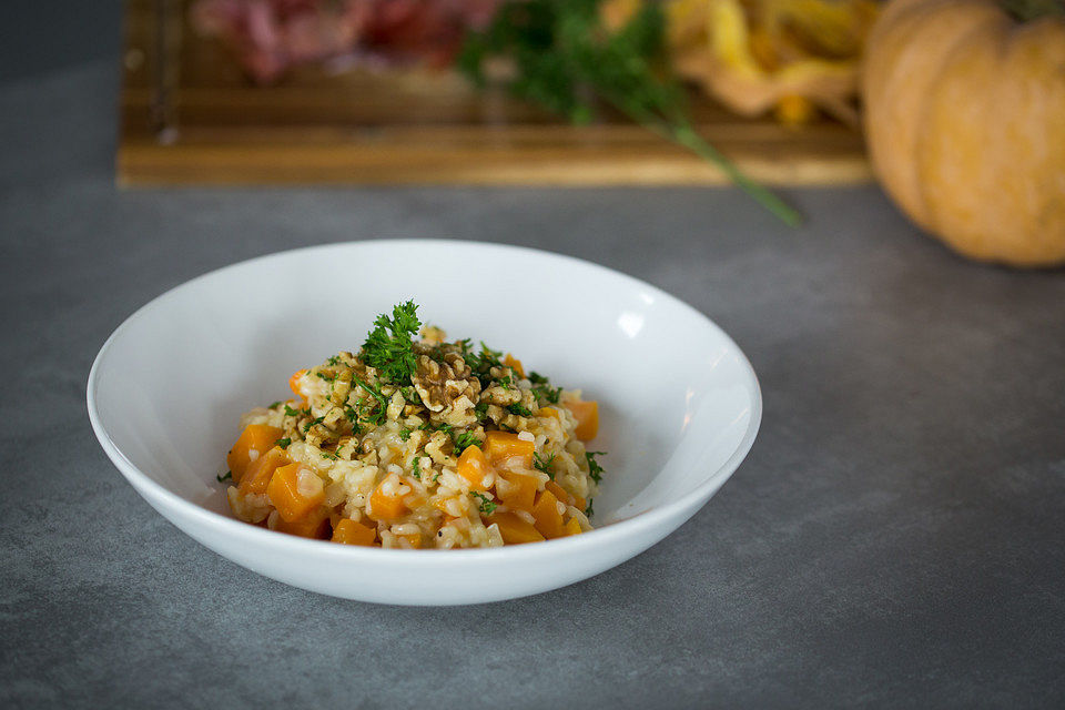 Kürbisrisotto mit Walnüssen