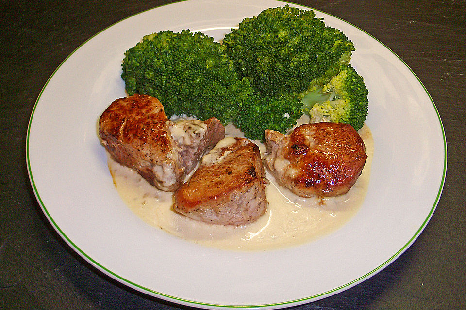 Schweinemedaillons mit Gorgonzola