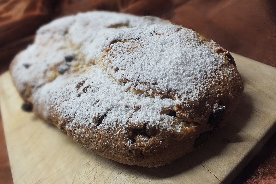 Quarkstollen mit Schokolade