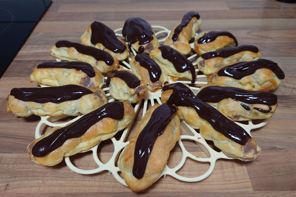 Éclairs au chocolat