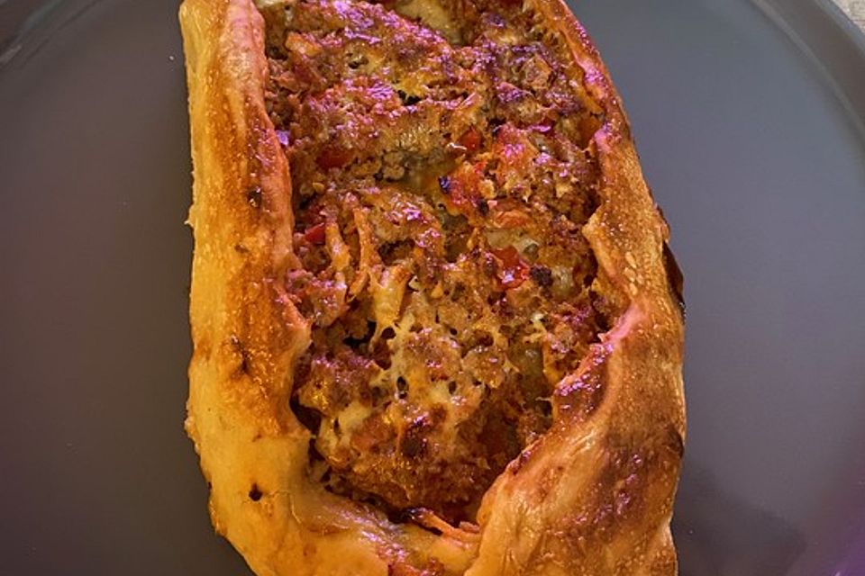 Kiymali Pide