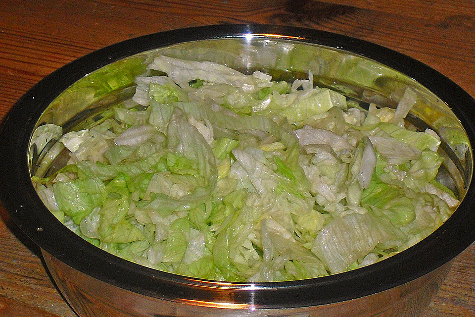 Einfacher süßer Eisbergsalat