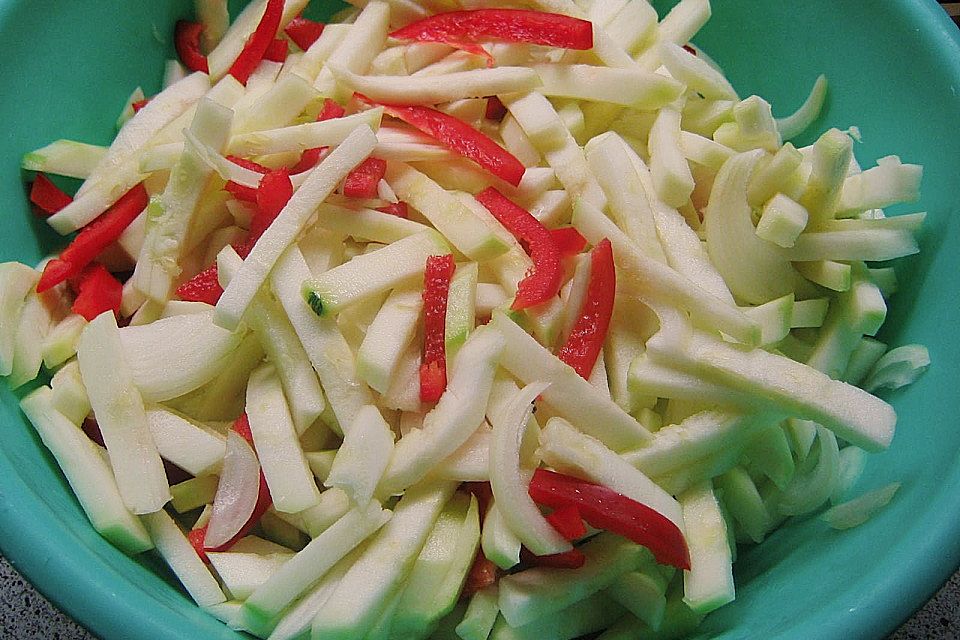 Zucchini-Chinakraut