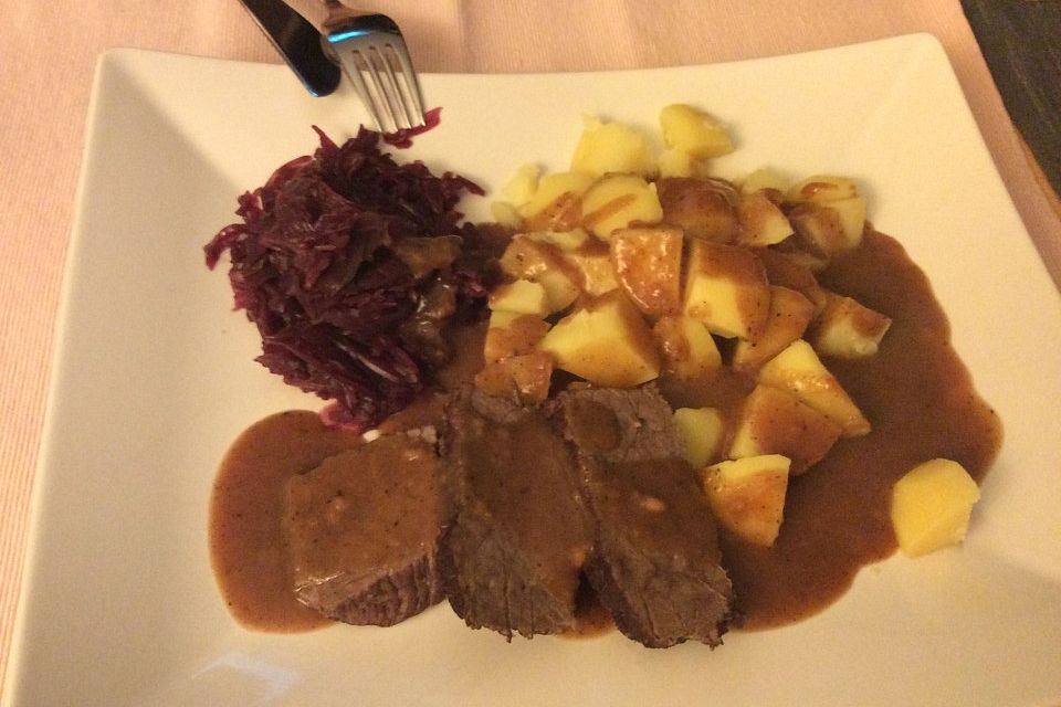 Rinderbraten im Schnellkochtopf  mit  viel Sauce