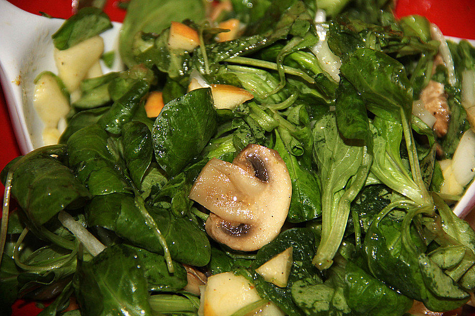 Apfel-Walnussöl Dressing