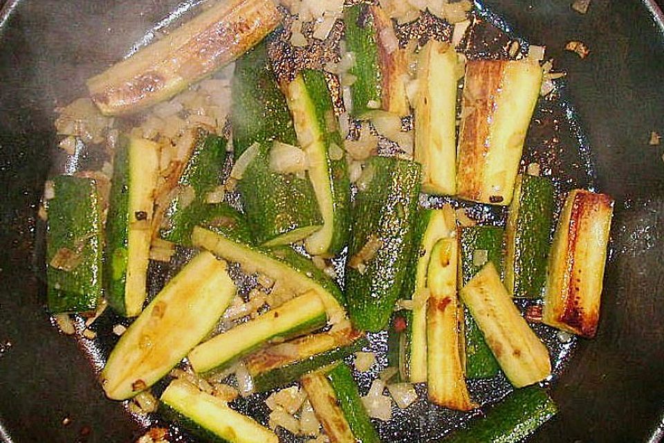 Eingelegte Zucchini