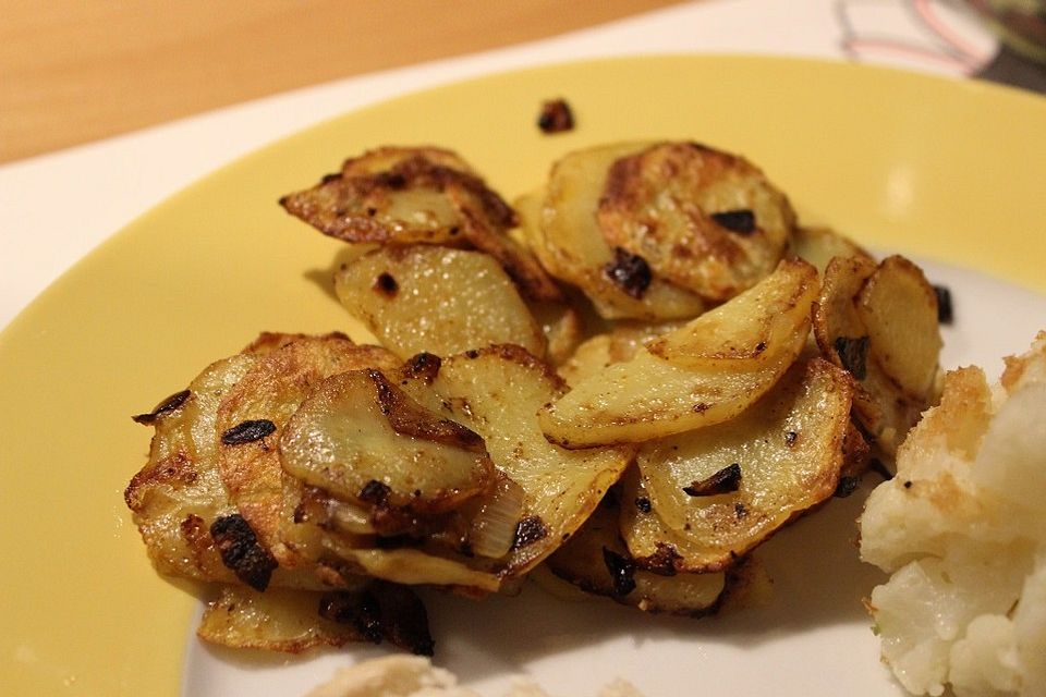 Bratkartoffeln aus rohen Kartoffeln