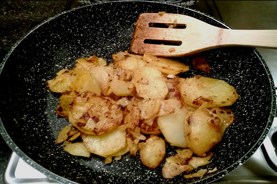 Bratkartoffeln aus rohen Kartoffeln