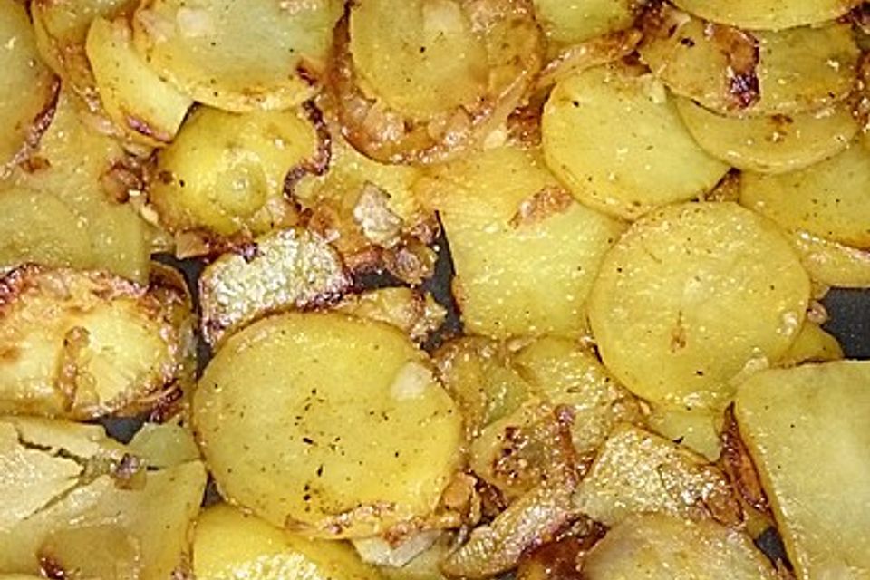 Bratkartoffeln aus rohen Kartoffeln