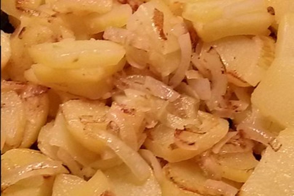 Bratkartoffeln aus rohen Kartoffeln