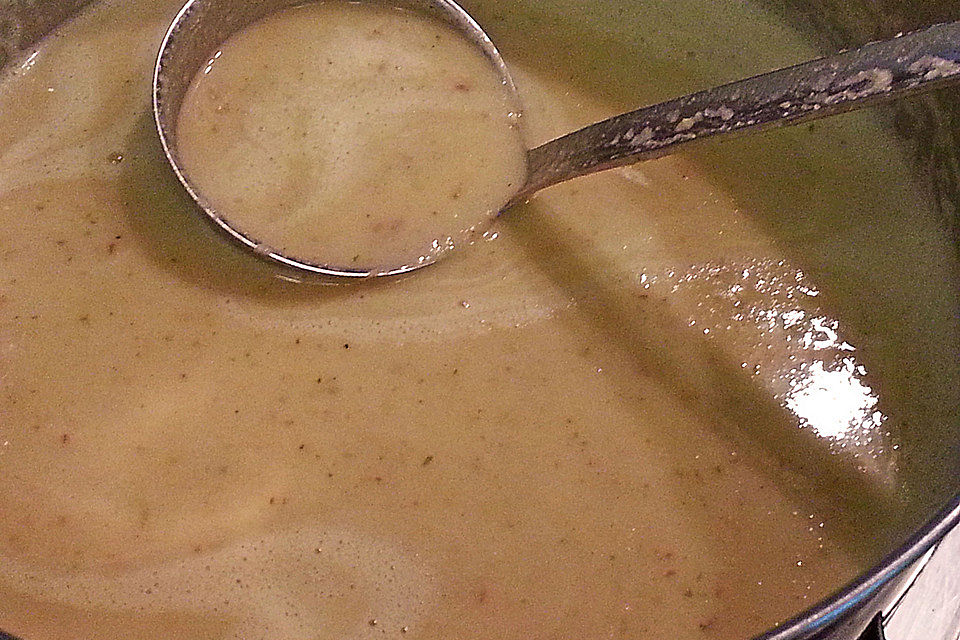 Zucchini-Birnen-Cremesuppe