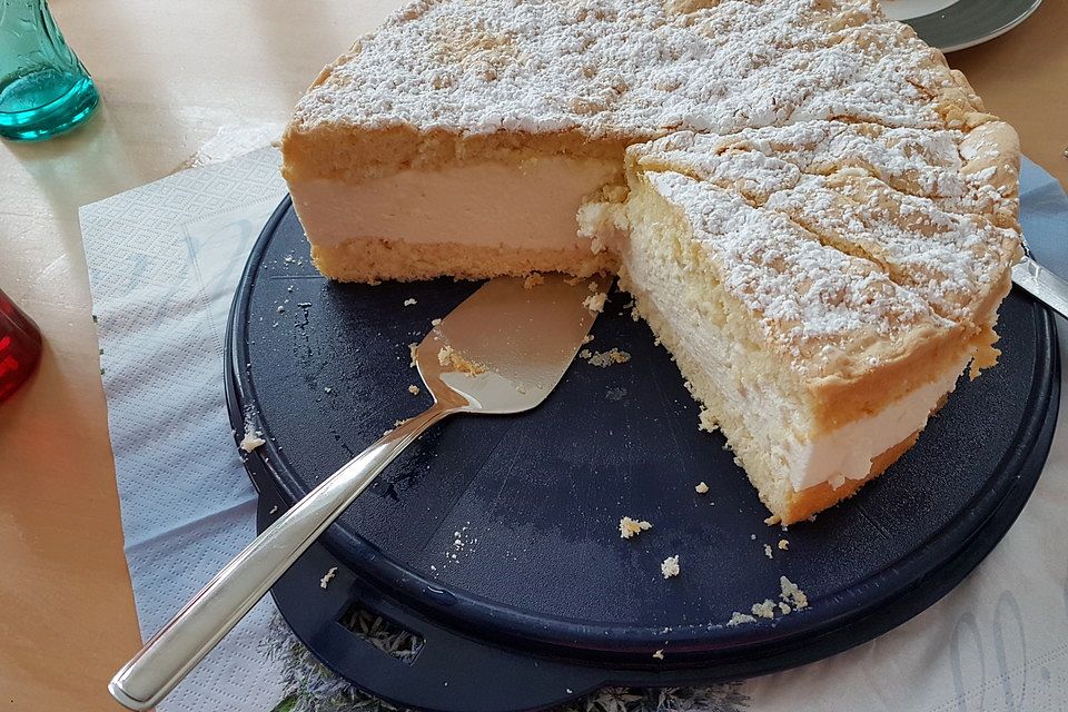 Käse-Sahne-Torte