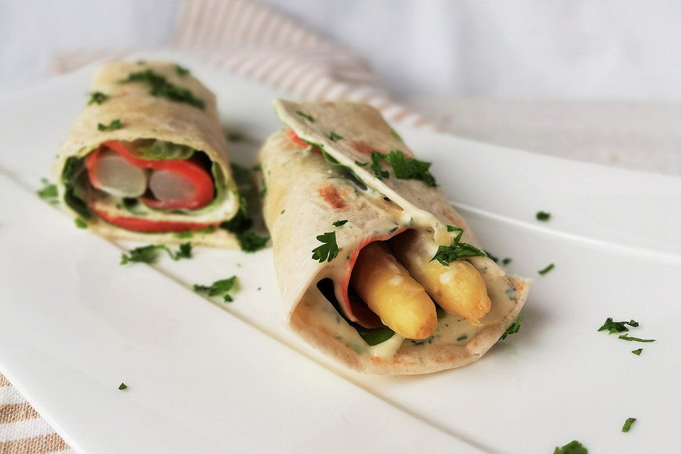 Lachs-Spargel-Wrap