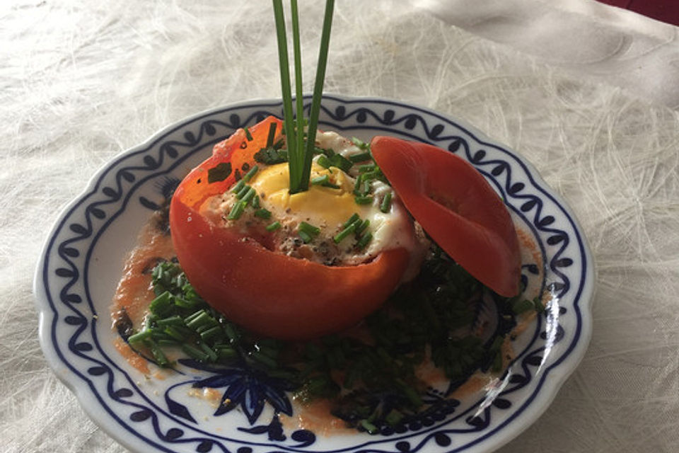 Eier im Tomatenhaus