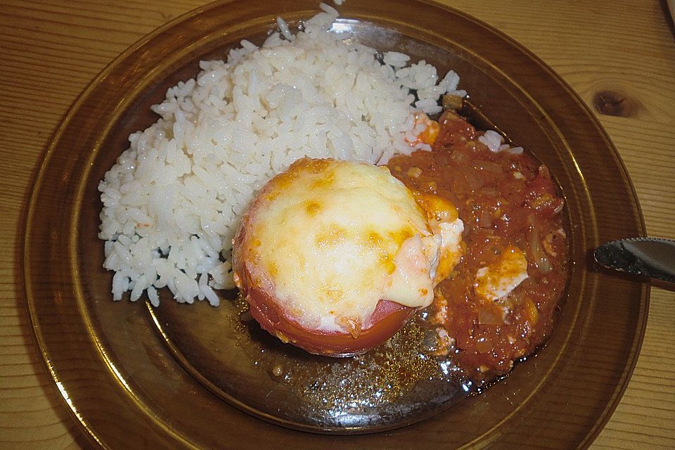 Eier im Tomatenhaus