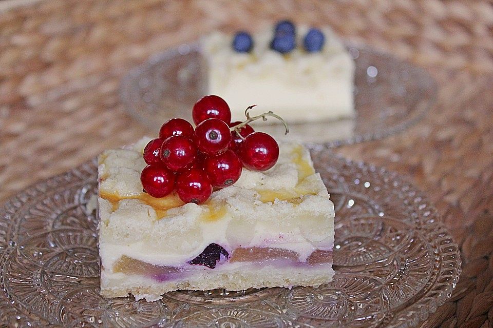 Apfel-Heidelbeer-Streuselkuchen