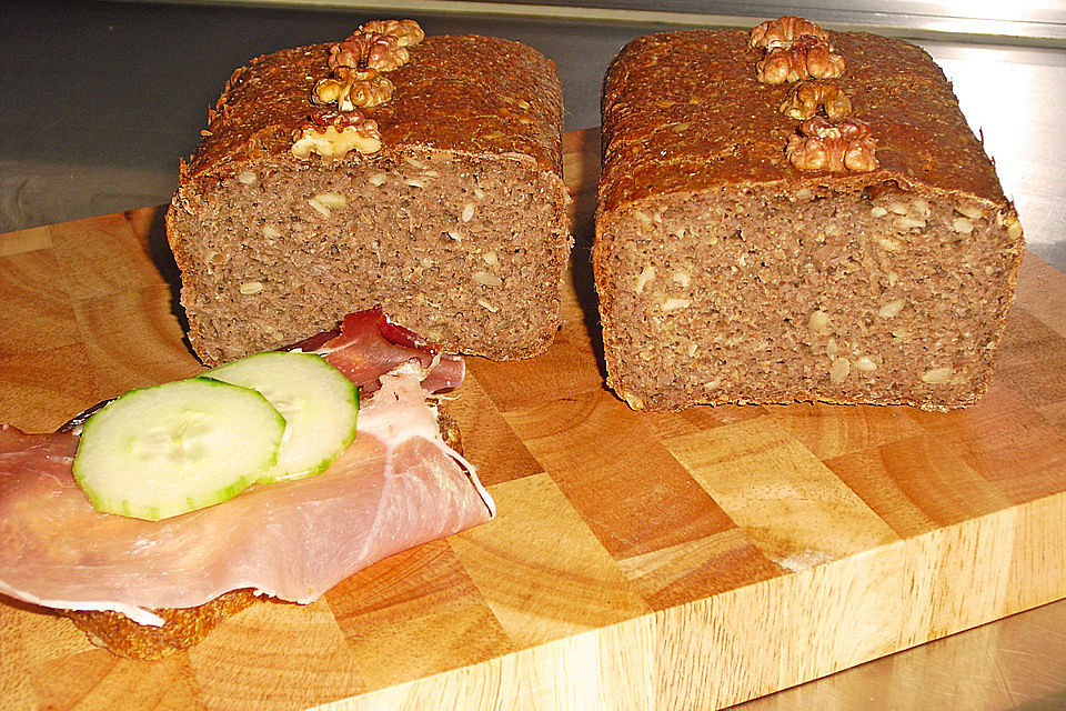 Eifelkrimis kerniges Roggenbrot