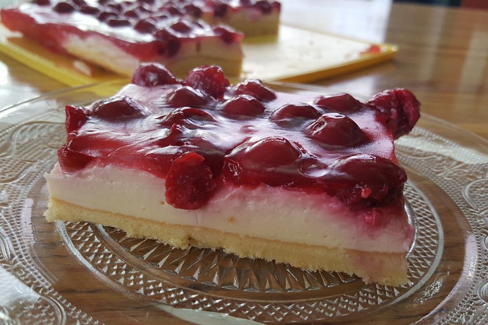 Kirsch-Schmand-Blechkuchen