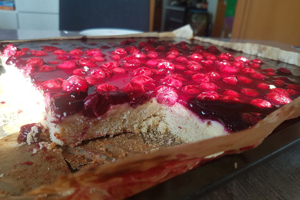 Kirsch-Schmand-Blechkuchen