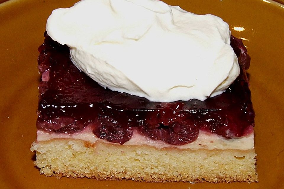 Kirsch-Schmand-Blechkuchen